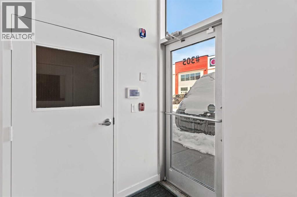 10960 42 Street property photo