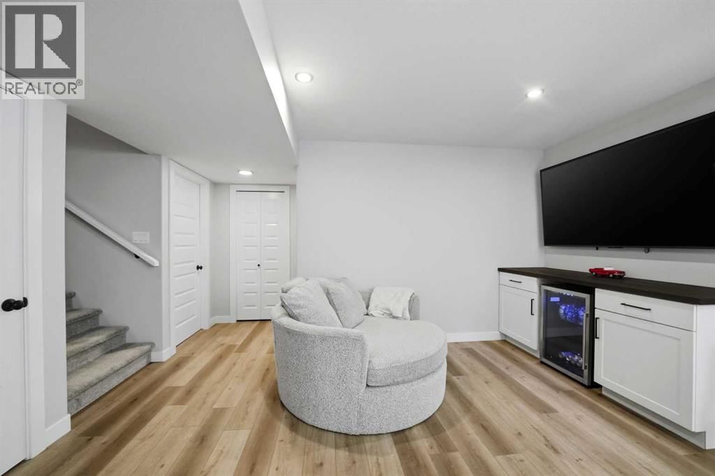 56 TRINITY STREET Image 20