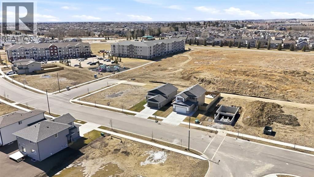 56 TRINITY STREET Image 32