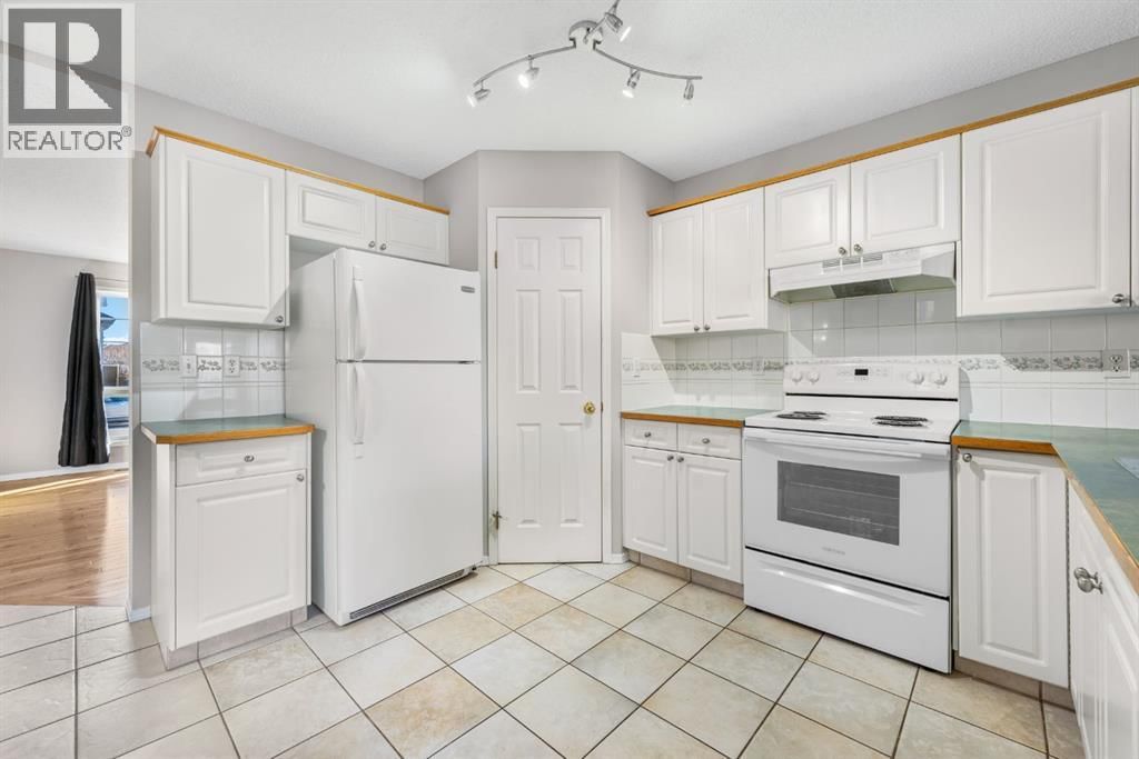 45 COUNTRY HILLS CRESCENT NORTHWEST Image 14