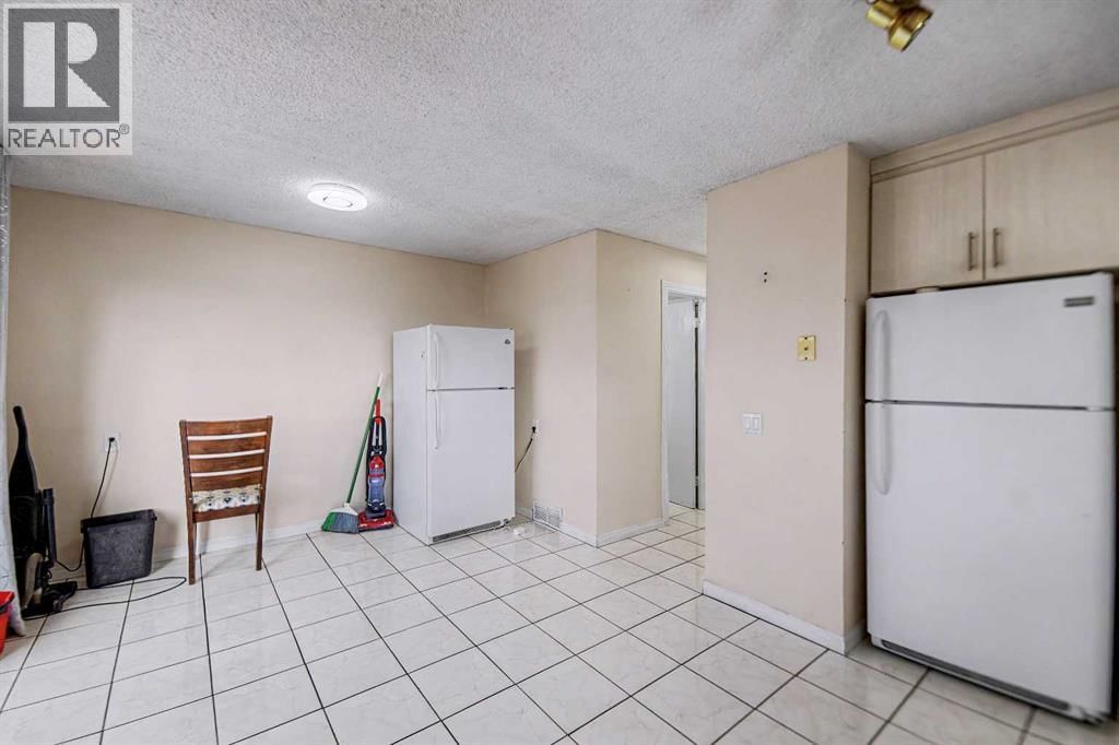 48 WHITWORTH WAY NORTHEAST Image 15