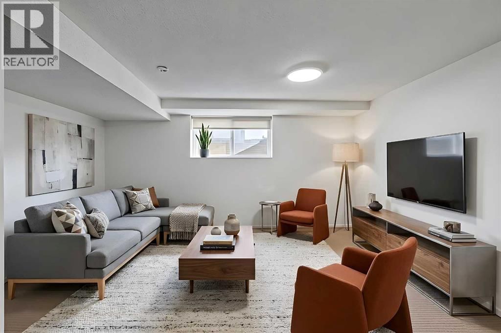 48 WHITWORTH WAY NORTHEAST Image 28