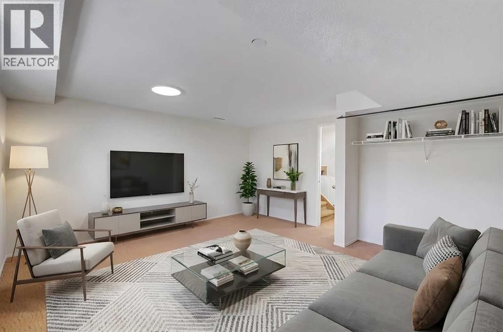 48 WHITWORTH WAY NORTHEAST Image 29