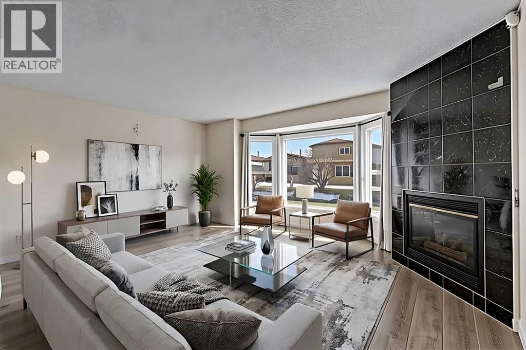 48 WHITWORTH WAY NORTHEAST Image 4