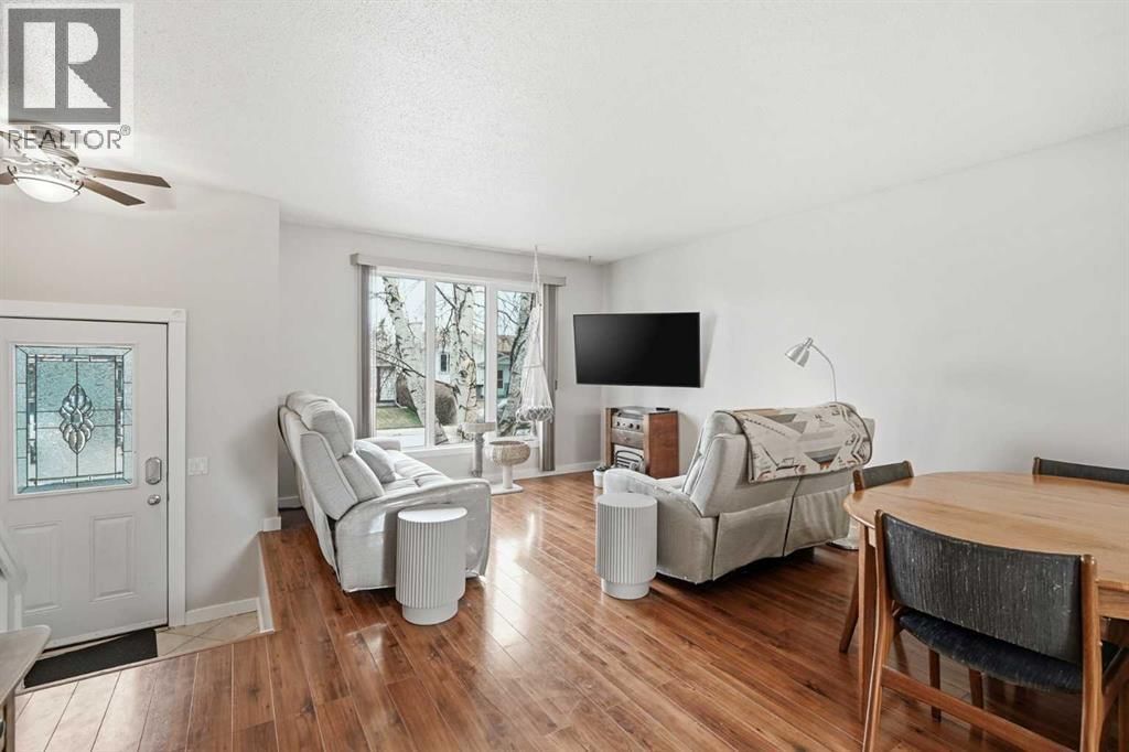 20 DOVELY WAY SOUTHEAST Image 2