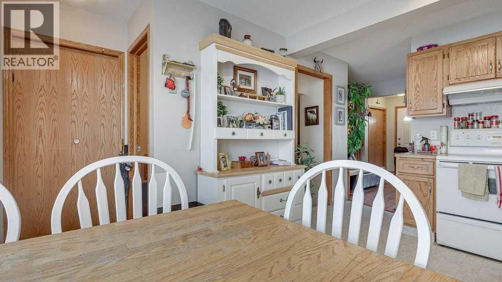 10 DOUGLAS AVENUE Image 10