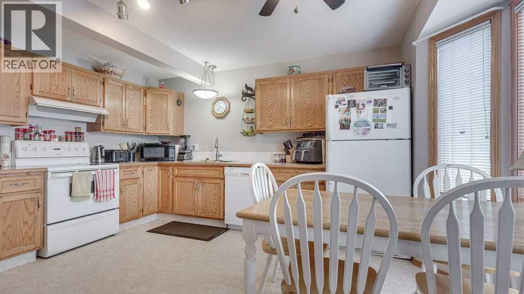 10 DOUGLAS AVENUE Image 11