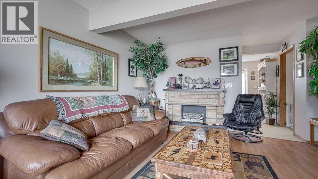 10 DOUGLAS AVENUE Image 6