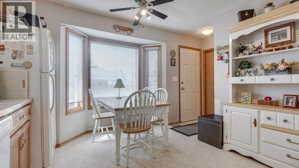 10 DOUGLAS AVENUE Image 9