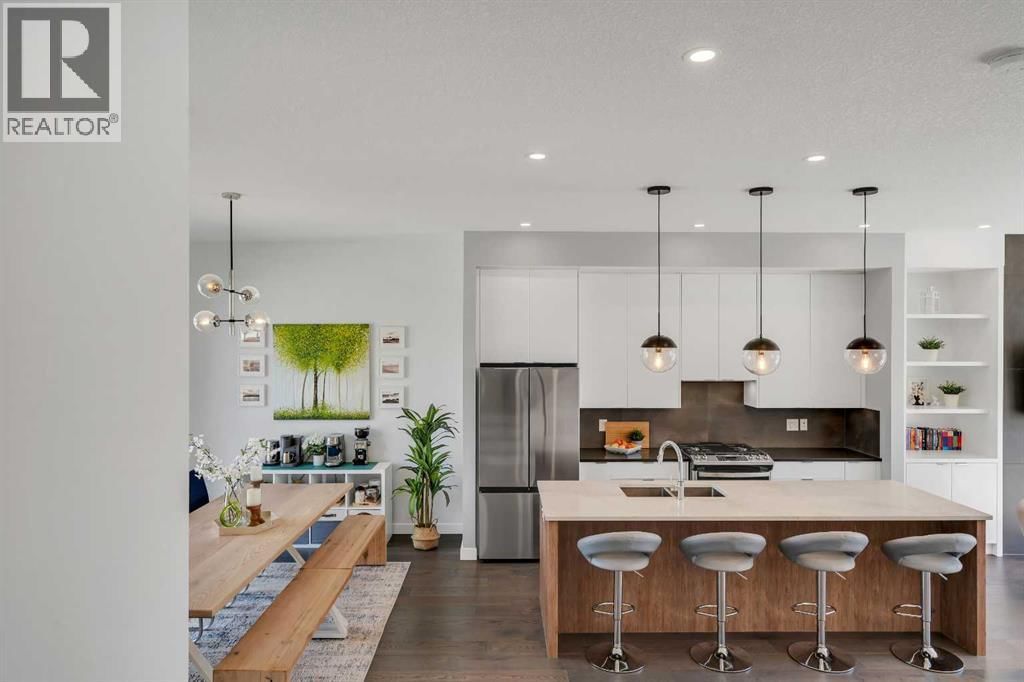 947 31 AVENUE NORTHWEST Image 10