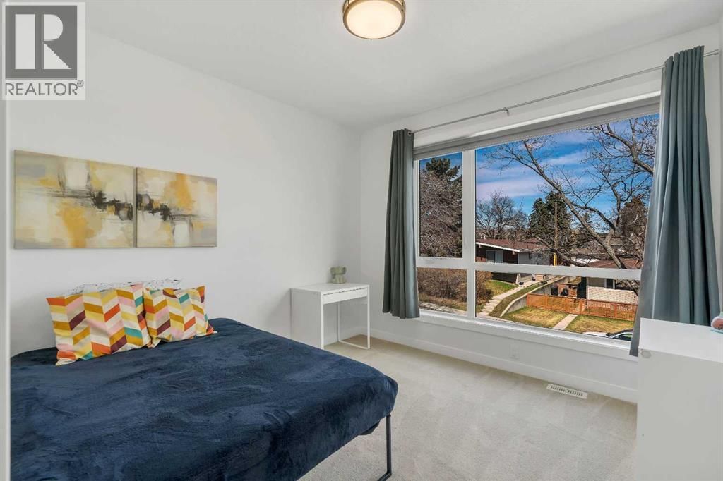 947 31 AVENUE NORTHWEST Image 27