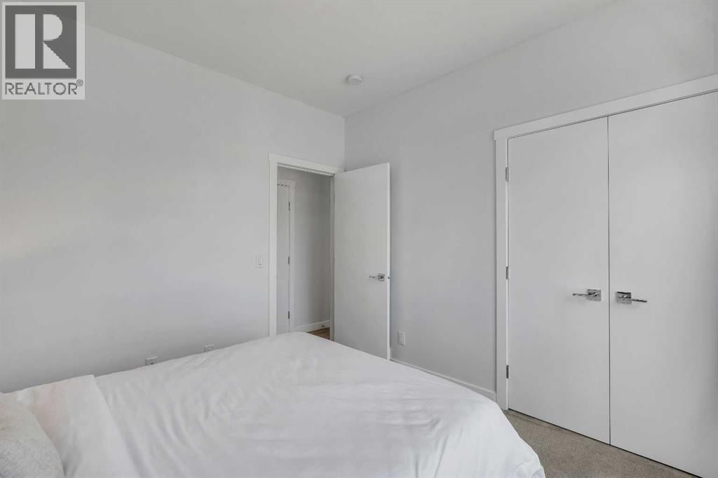 947 31 AVENUE NORTHWEST Image 29