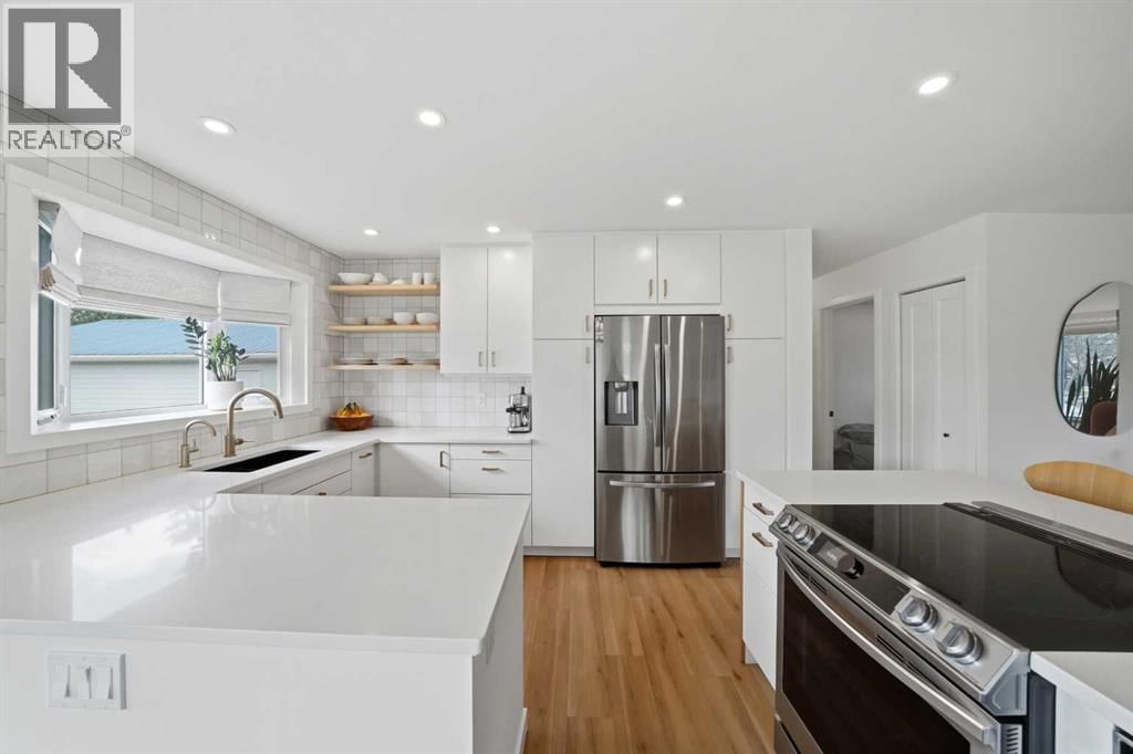 12 STIRLING CLOSE Image 13