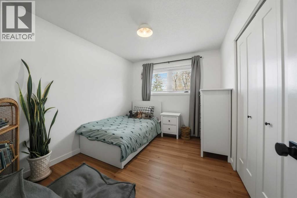 12 STIRLING CLOSE Image 22