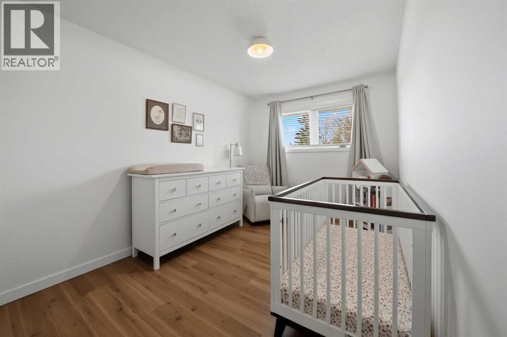 12 STIRLING CLOSE Image 23