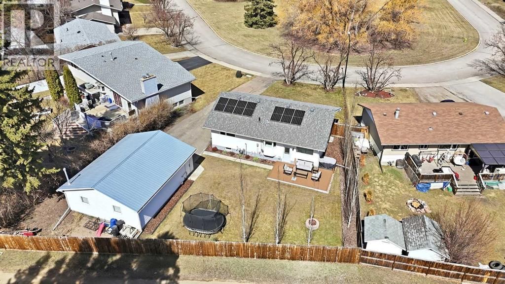 12 STIRLING CLOSE Image 35