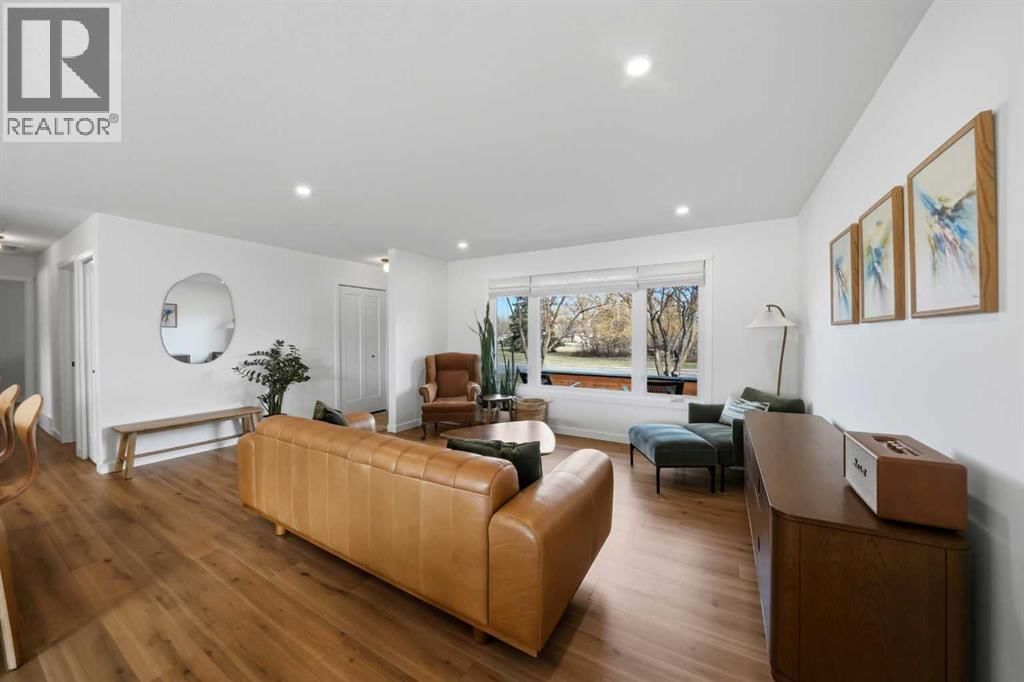 12 STIRLING CLOSE Image 5