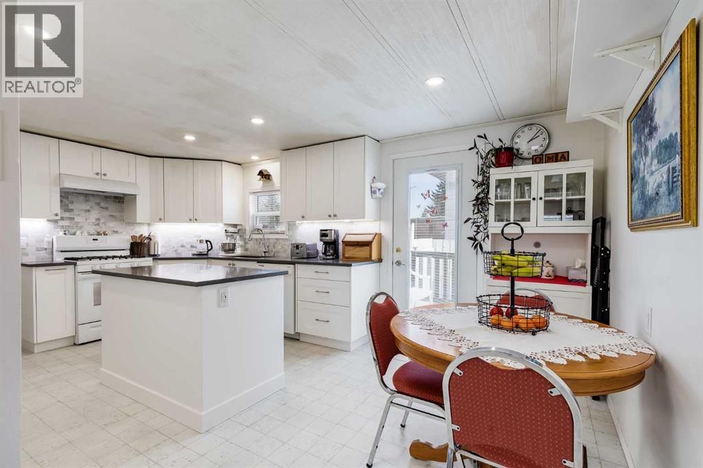 240 BIG HILL CIRCLE SOUTHEAST Image 11