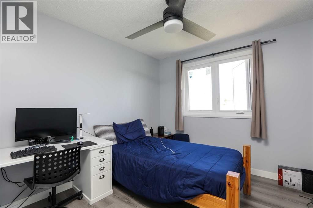 97 LAVAL COURT WEST Image 21