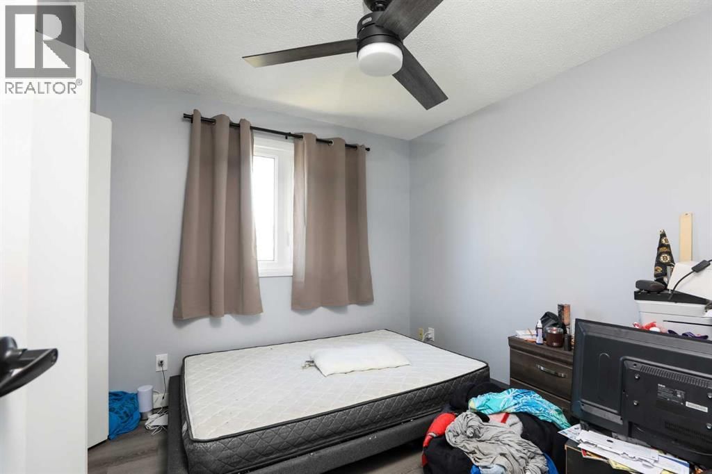 97 LAVAL COURT WEST Image 23