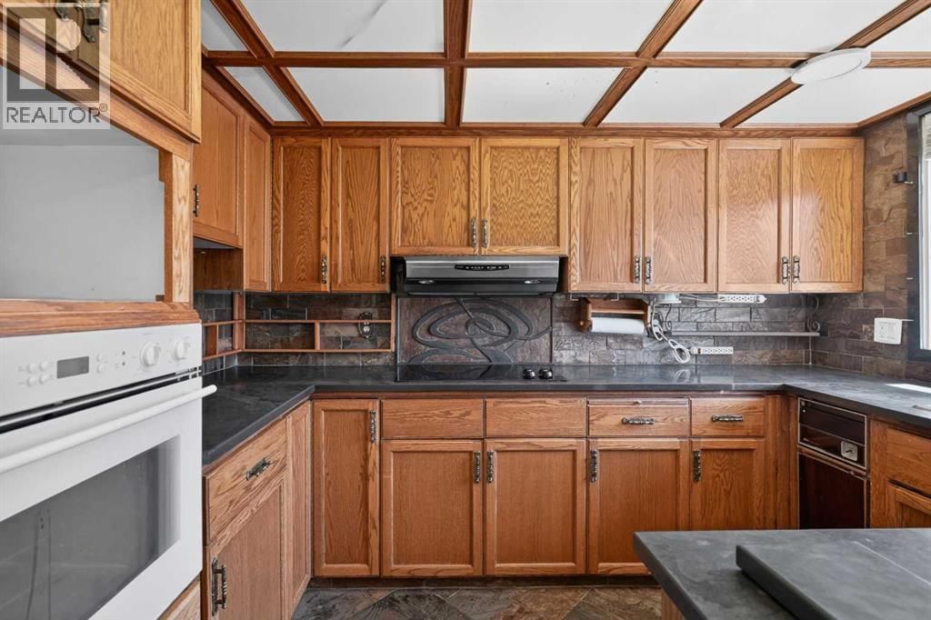 67 WOODSTOCK ROAD SOUTHWEST Image 10