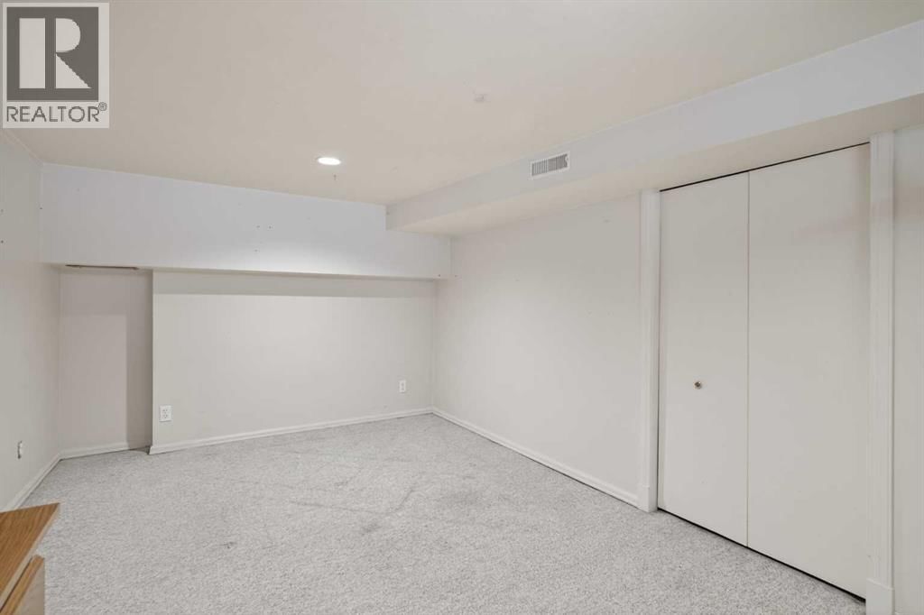 67 WOODSTOCK ROAD SOUTHWEST Image 31