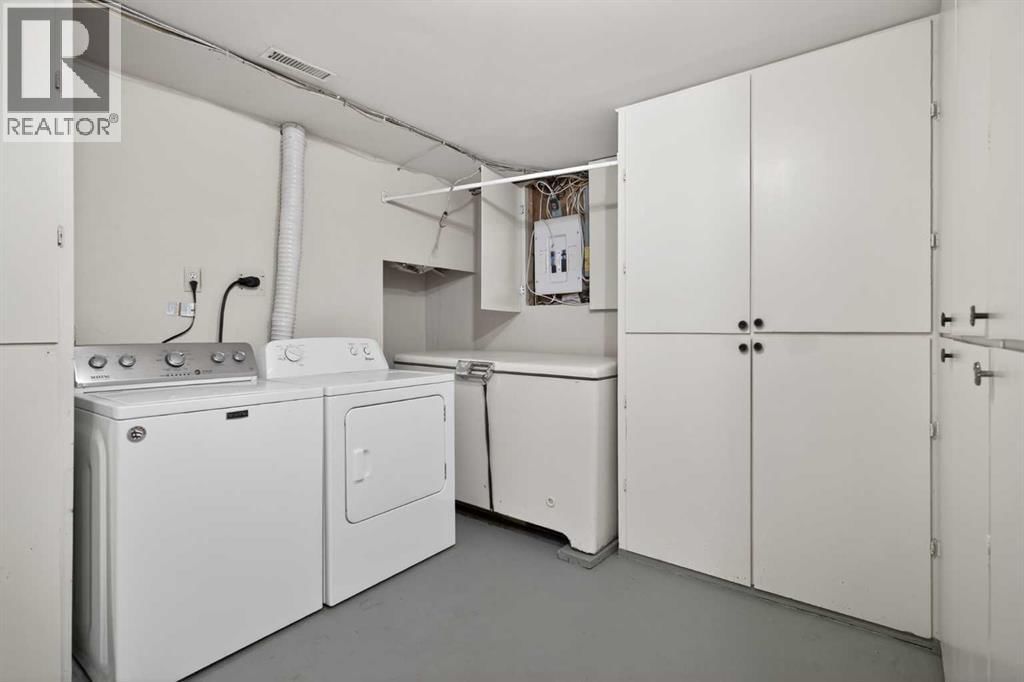 67 WOODSTOCK ROAD SOUTHWEST Image 33