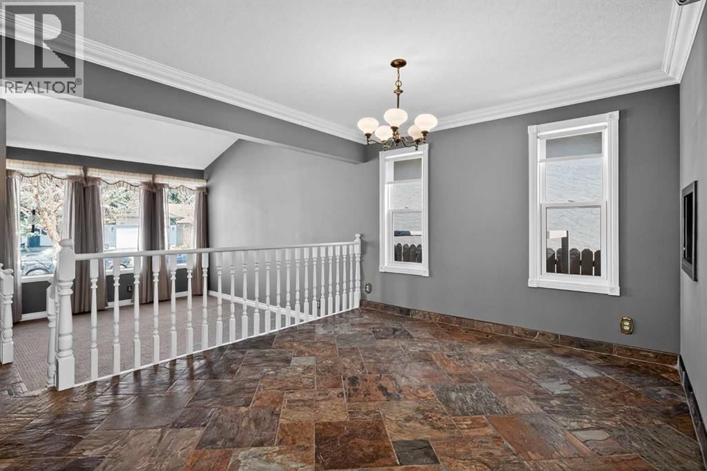 67 WOODSTOCK ROAD SOUTHWEST Image 6