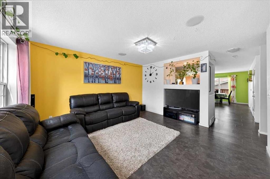 244 SILVERADO RANGE VIEW SOUTHWEST Image 3