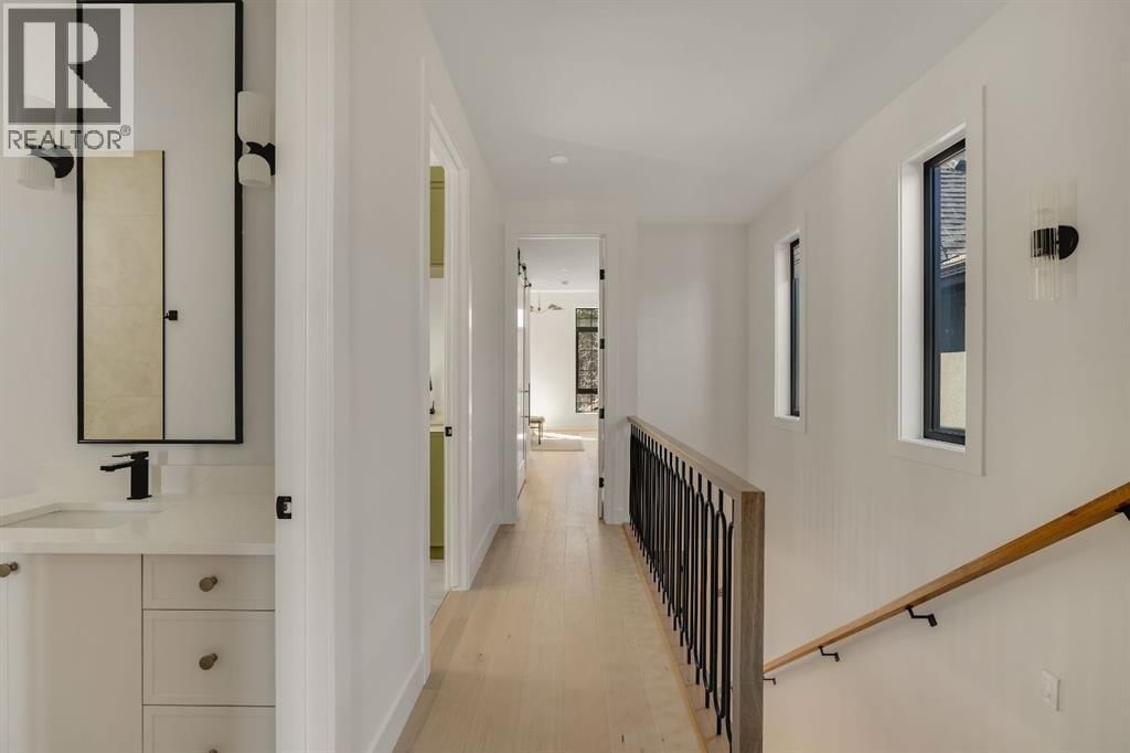 512 29 AVENUE NORTHWEST Image 44