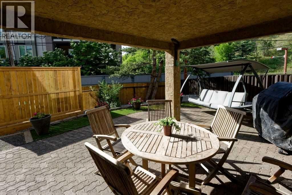 808 4 Avenue property photo