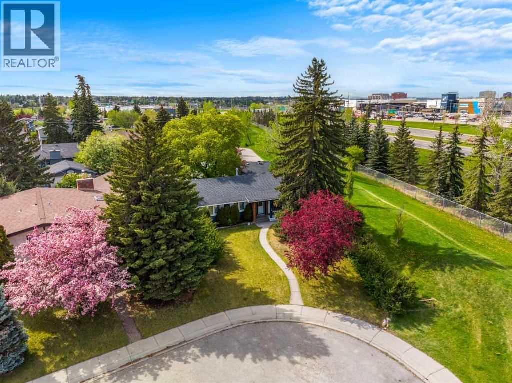 235 Lake Rosen Crescent property photo