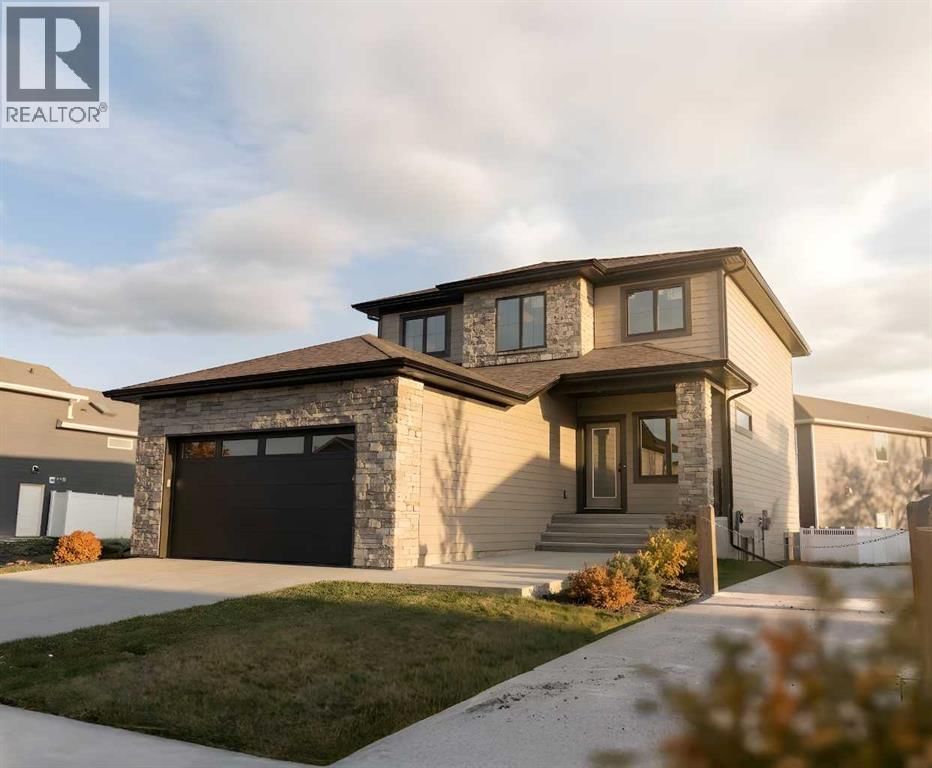 726 Sixmile End South, Lethbridge, Alberta T1K 8G4