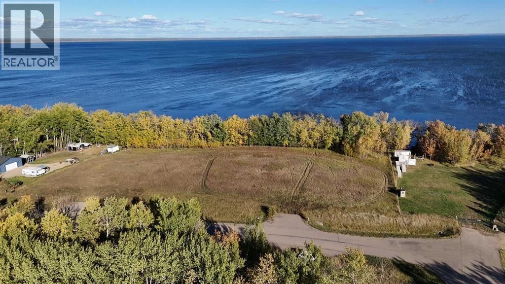 18 LLOYD LINES Way, Rural Lac La Biche County, Alberta T0A 2T0