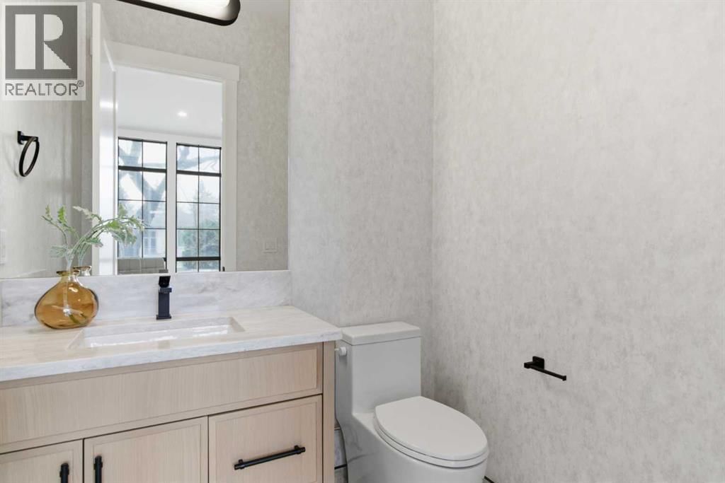 218 19 Avenue property photo