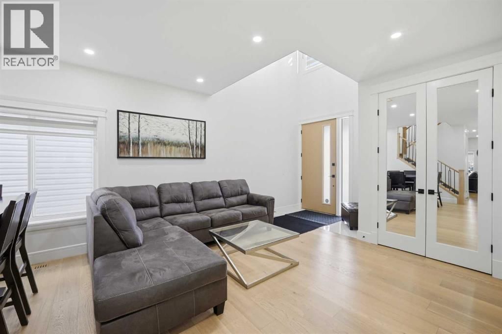 15 Saddlecrest Link property photo