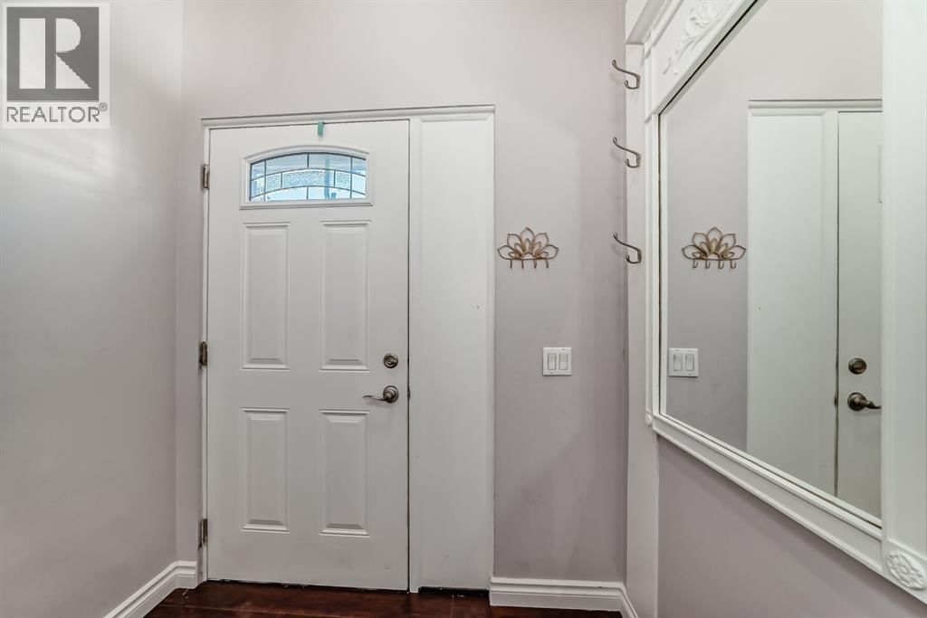 724 Raynard Crescent property photo