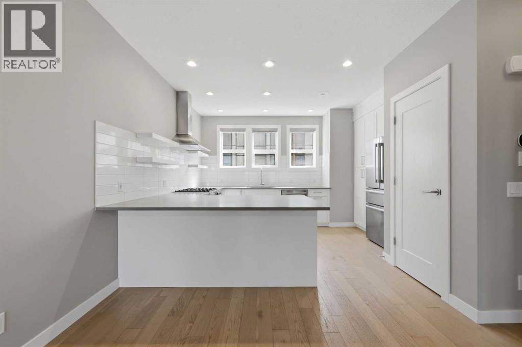 4065 32 Avenue property photo