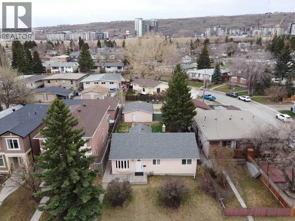 7615 36 Avenue property photo