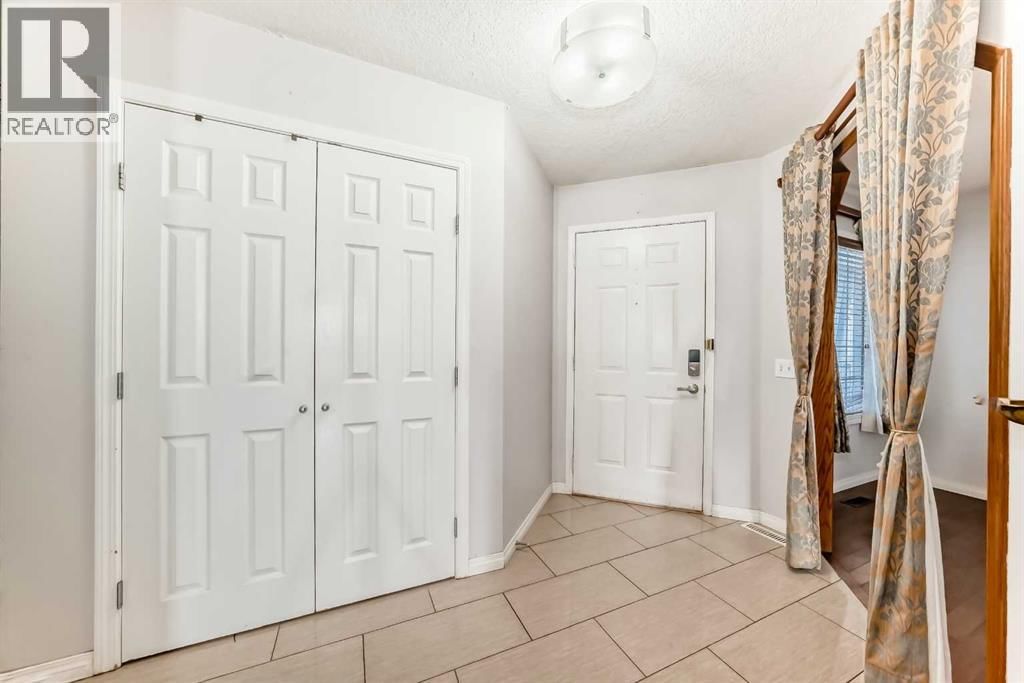207 Eldorado Close property photo