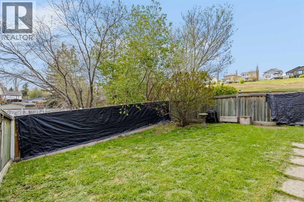 242 Hidden Spring Mews property photo