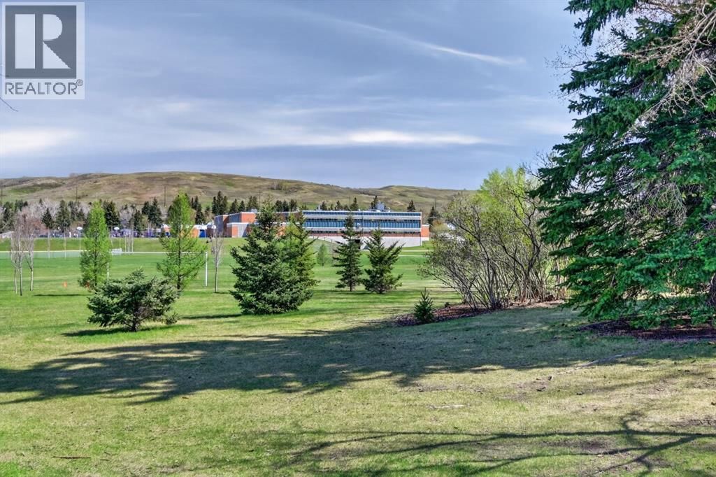 3811 24 Street property photo