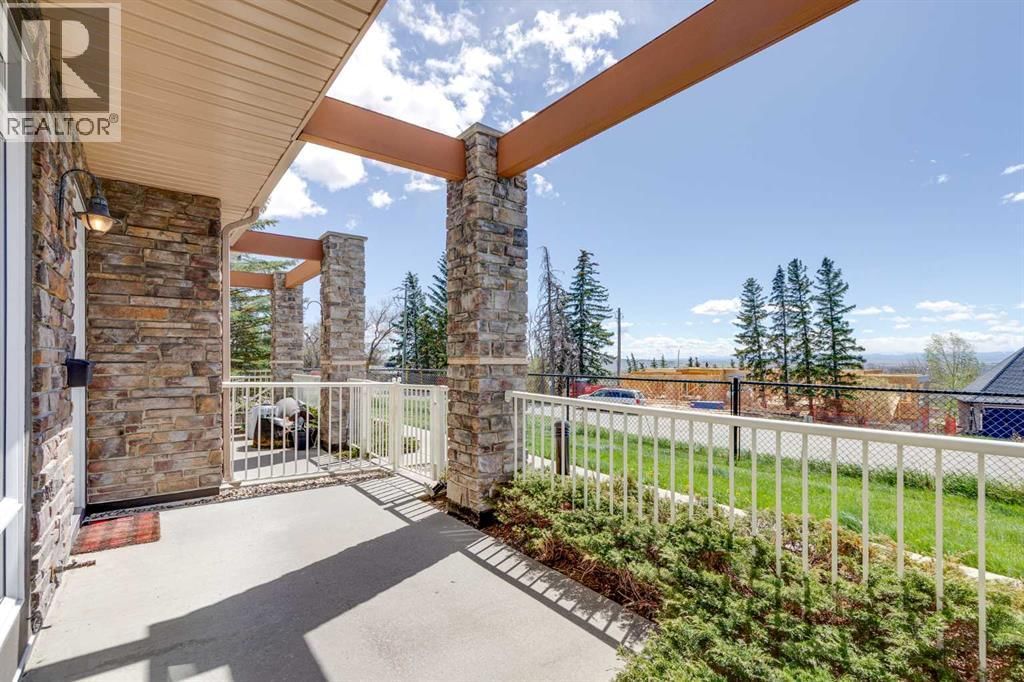 181 Rockyledge View property photo