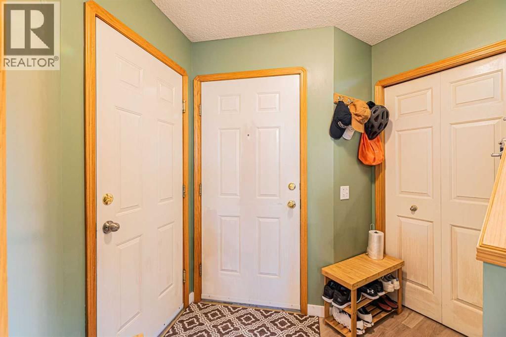 18 Coral Springs Circle property photo