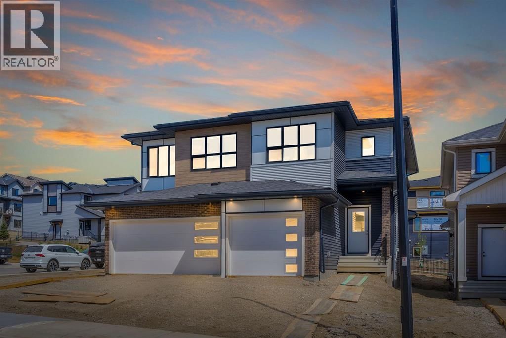 7 Heritage Heath, Cochrane, Alberta T4C 3K8