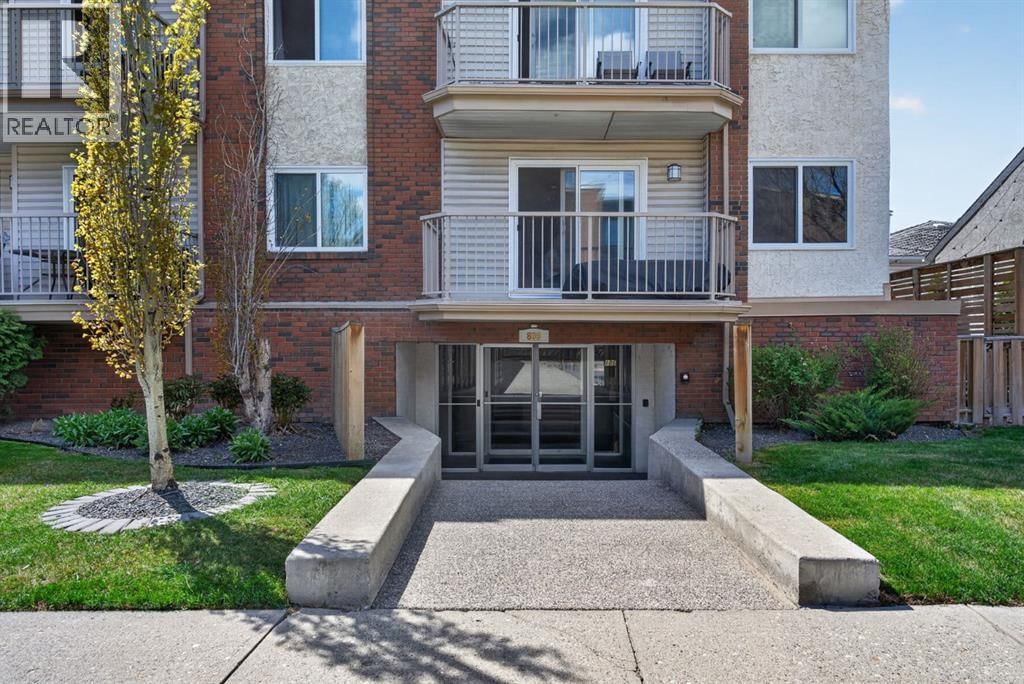 809 4 Street property photo