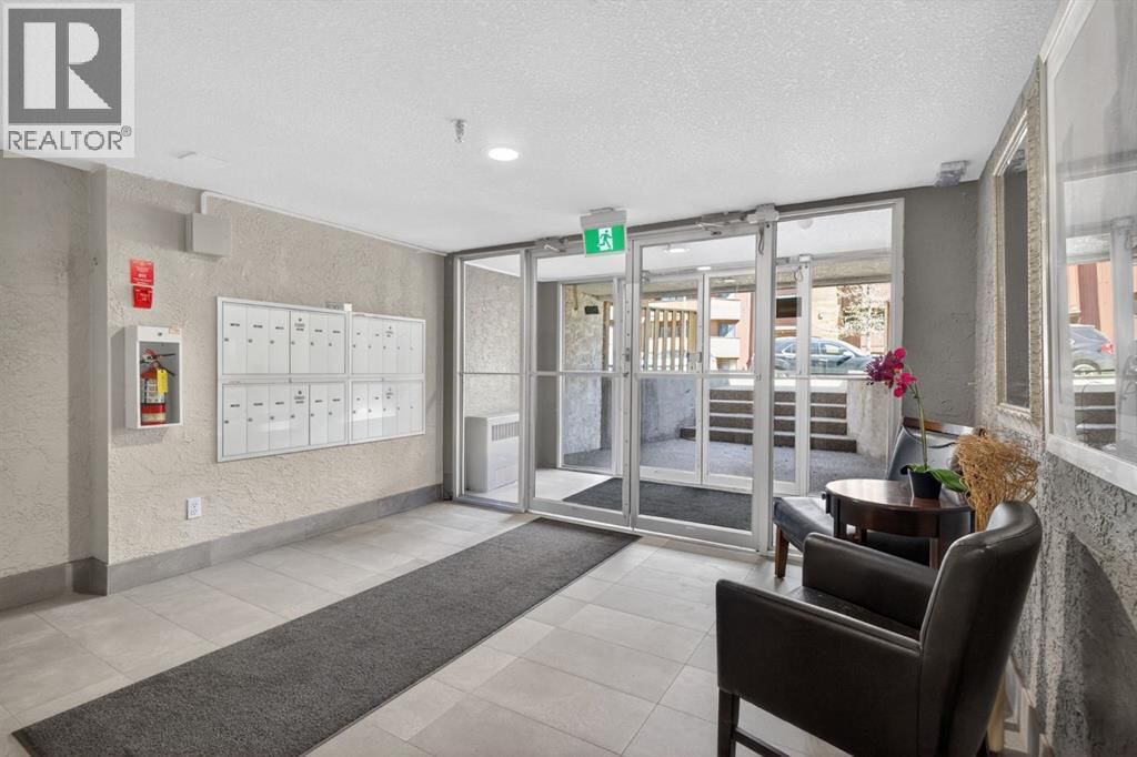 809 4 Street property photo