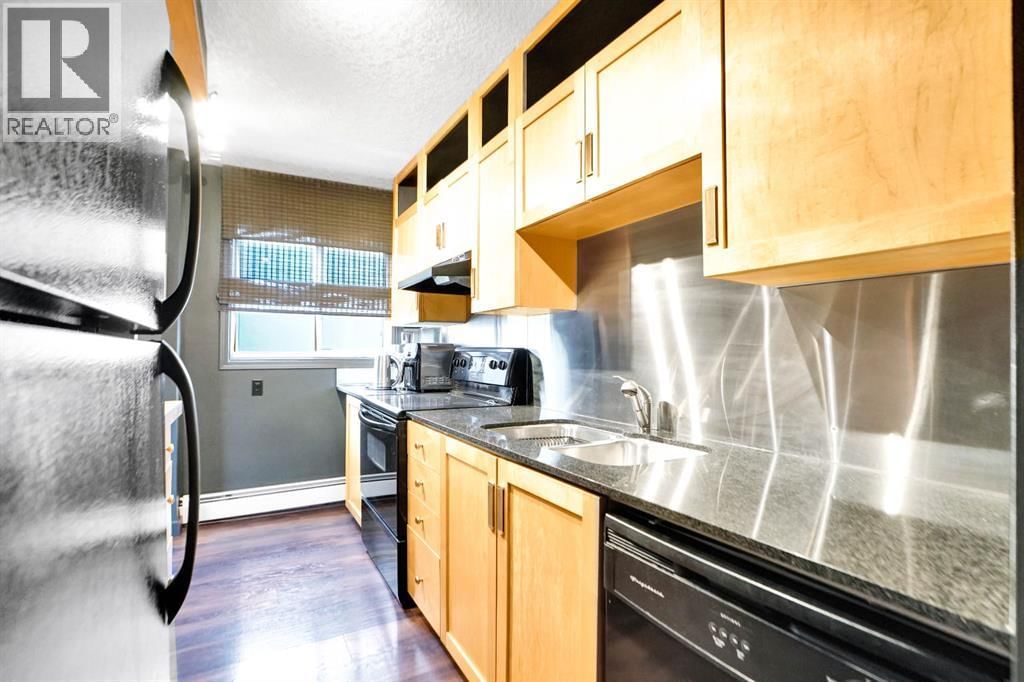 823 19 Avenue property photo