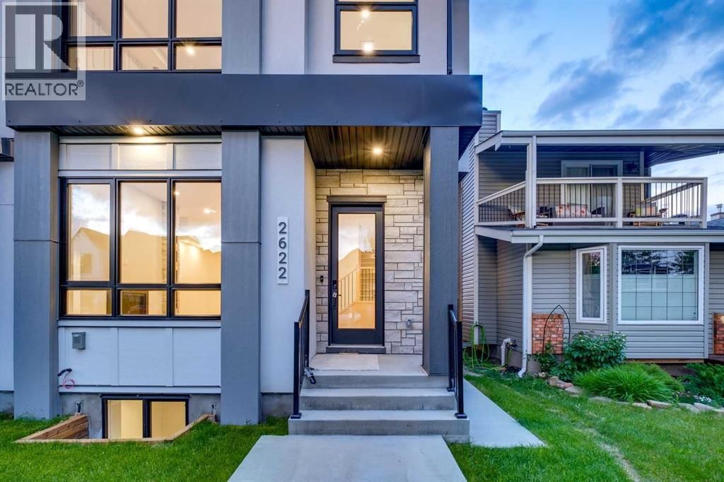 2622 30 Street property photo