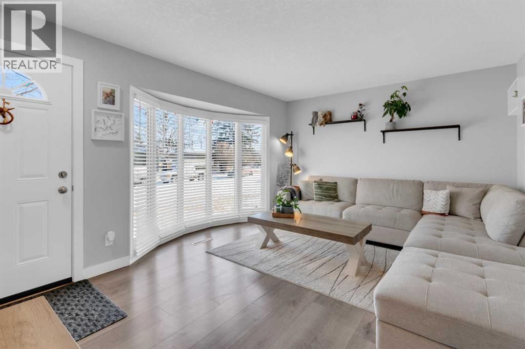 2231 39 Street property photo
